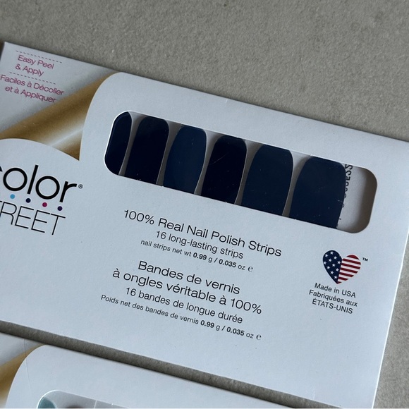 Color Street Nail Polish Strips Bundle Naughty or Ice? & Snowed In Festive - Picture 3 of 5